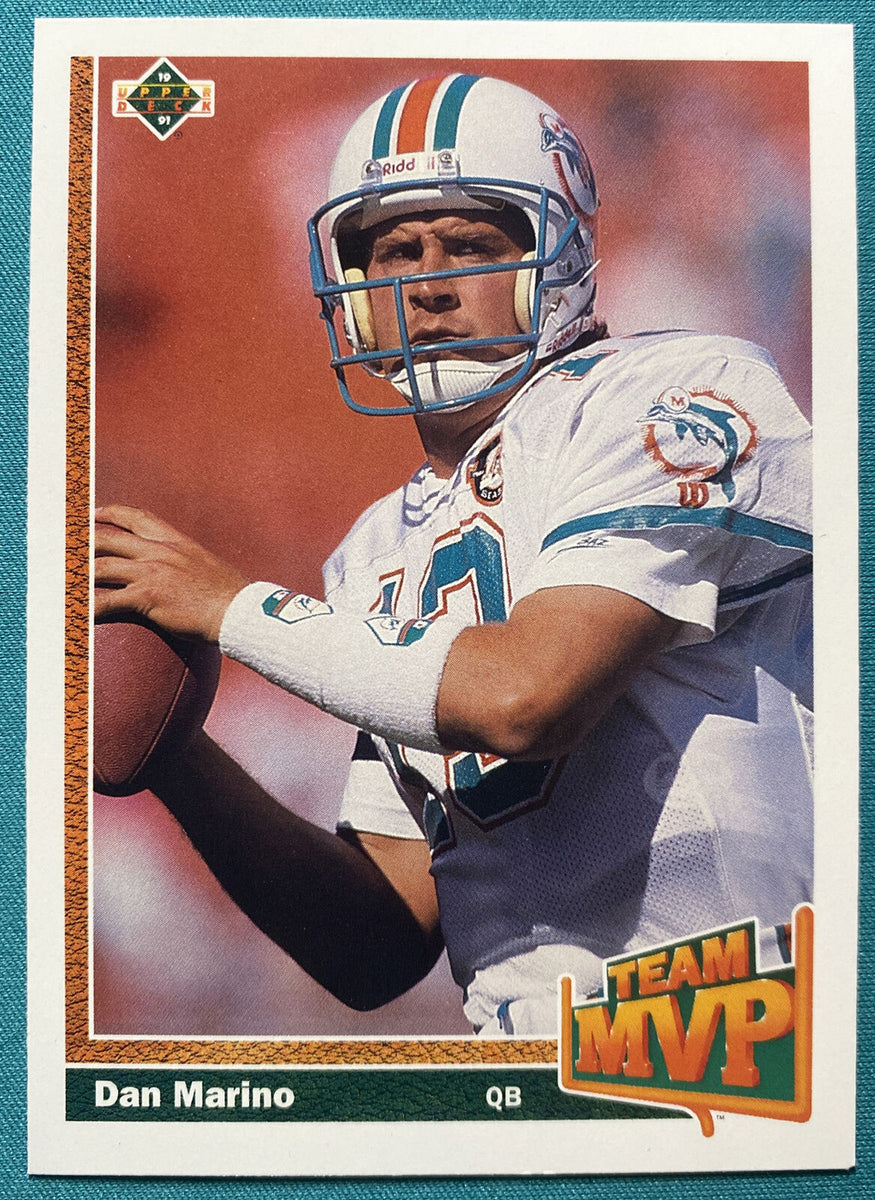 1997 Bowmans Best Dan Marino Miami Dolphins 90 Football,   in 2023