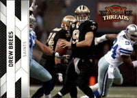 2010 Panini Threads Football Series 150 Card Basic Set with Brett Favre, Peyton Manning, Tom Brady and Aaron Rodgers Plus