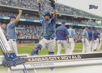 Kansas City Royals 2017 Topps Complete Series One and Two Regular Issue 21 card Team Set with Eric Hosmer, Salvador Perez, Lorenzo Cain plus