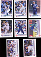 Chicago Cubs 2022 Topps Complete 17 Card Team Set Featuring Willson Contreras Plus Rookie Cards and Others