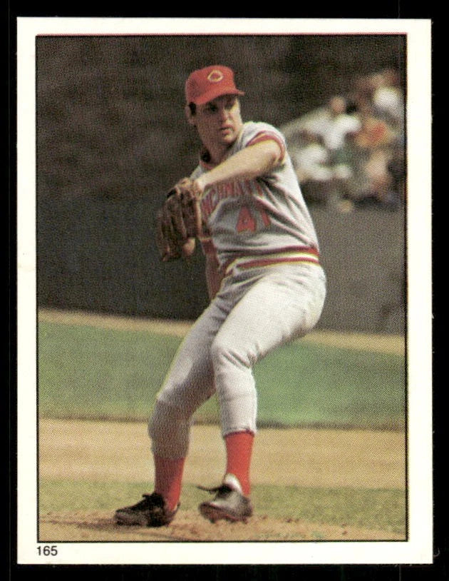 Tom Seaver 1981 Topps Baseball Sticker #165