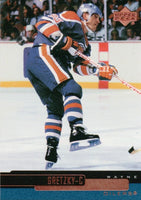 Wayne Gretzky 1999 2000 Upper Deck Series Card #8
