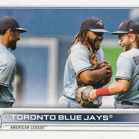 Toronto Blue Jays 2022 Topps Complete Mint Hand Collated 20 Card Team Set Featuring Vladimir Guerrero Jr and George Springer with Rookie Cards Plus