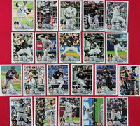 Chicago White Sox 2023 Topps Complete Mint Hand Collated 21 Card Team Set
