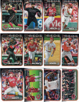 Cincinnati Reds 2024 Topps Complete 25 Card Team Set featuring a Rookie Card of Elly De La Cruz
