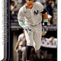 New York Yankees 2025 Topps Factory Sealed 17 Card Team Set Featuring Aaron Judge with Rookies Card of Will Warren and Ben Rice Plus