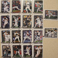 Chicago White Sox 2025 Topps Complete Mint Hand Collated 18 Card Team Set Featuring Rookie Cards of Brooks Baldwin, Ky Bush, Drew Thorpe, Sean Burke, Jairo Iriarte and Jake Eder Plus