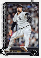 Chicago White Sox 2025 Topps Complete Mint Hand Collated 18 Card Team Set Featuring Rookie Cards of Brooks Baldwin, Ky Bush, Drew Thorpe, Sean Burke, Jairo Iriarte and Jake Eder Plus
