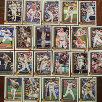 San Diego Padres 2025 Topps Complete Mint 22 Card Team Set Featuring Manny Machado, Yu Darvish, Xander Bogaerts, Fernando Tatis Jr with Rookie Cards of Sean Reynolds and Brandon Lockridge Plus
