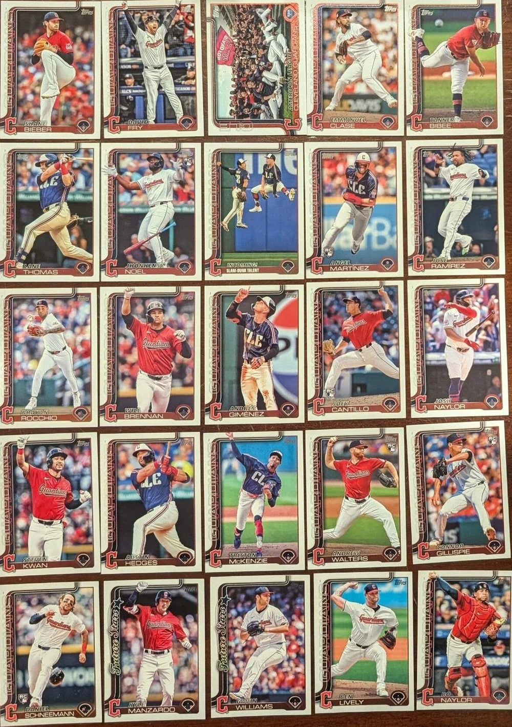 Cleveland Guardians 2025 Topps Complete Mint 25 Card Hand Collated Team Set Featuring Gavin Williams Future Stars and José Ramírez with 6 Rookie Cards including Connor Gillispie and Andrew Walters Plus