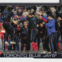 Toronto Blue Jays 2025 Topps Complete Mint Hand Collated 25 Card Team Set Featuring George Springer, Vladimir Guerrero Jr and Bo Bichette with 8 ROOKIE Cards including Luis De Los Santos, Orelvis Martinez and Jake Bloss Plus