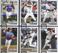 Colorado Rockies 2026 Topps Complete Mint Hand Collated 20 Card Team Set with Rookie cards of Ryan Ritter, Warming Bernabel, Yanquiel Fernández, Kyle Karros and McCade Brown
