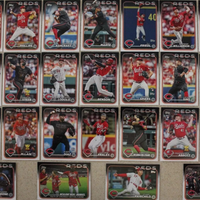 Cincinnati Reds 2024 Topps Complete 25 Card Team Set featuring a Rookie Card of Elly De La Cruz