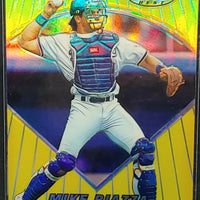 Mike Piazza 1996 Bowman's Best Previews REFRACTOR Series Mint Card #BBP7