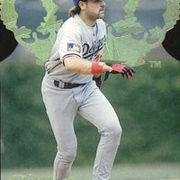 Mike Piazza 1995 Pacific Gold Crown Die Cuts Series Mint Card #13