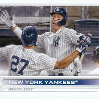 New York Yankees 2022 Topps Complete Mint Hand Collated 26 Card Team Set Featuring Aaron Judge and Gerrit Cole Plus Rookie Cards and Others