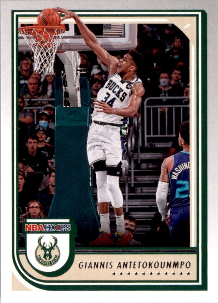 Giannis Antetokounmpo 2022 2023 NBA Hoops Series Mint Card #44